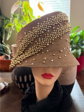 EUC Brown Beaded Straw Cloche Hat with Gold Accent